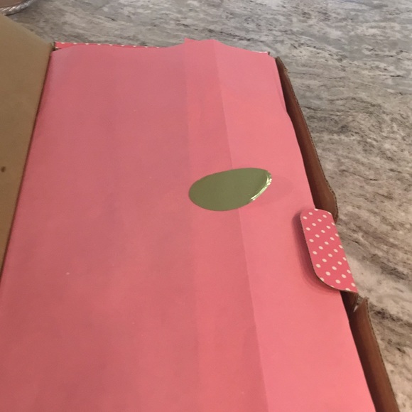 Paradise Galleries Snow White A premier Edition - Picture 5 of 8